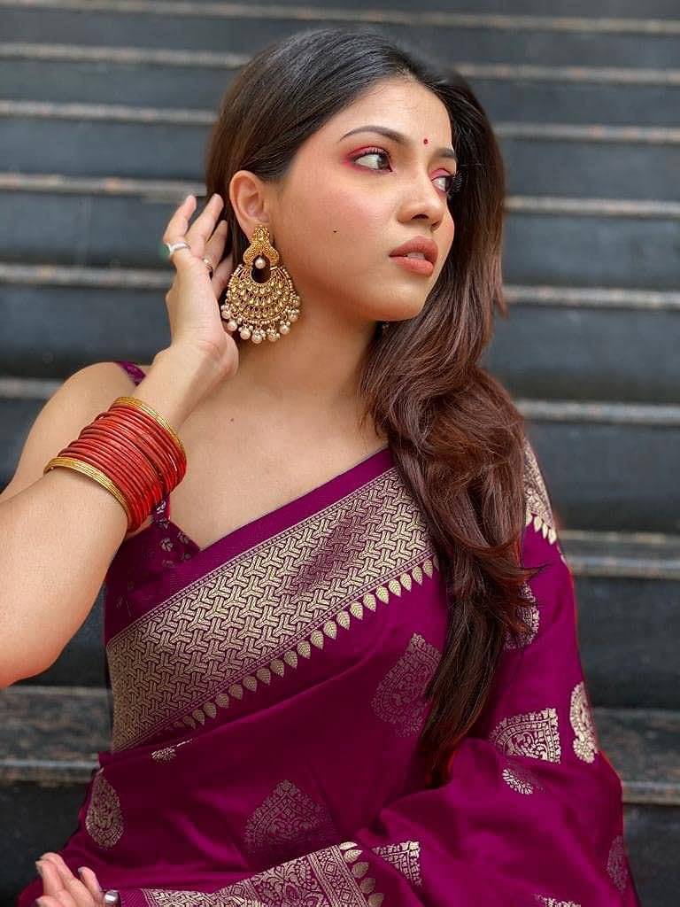    			Yashika Banarasi Silk Printed Saree With Unstitched Blouse Piece ( Purple )