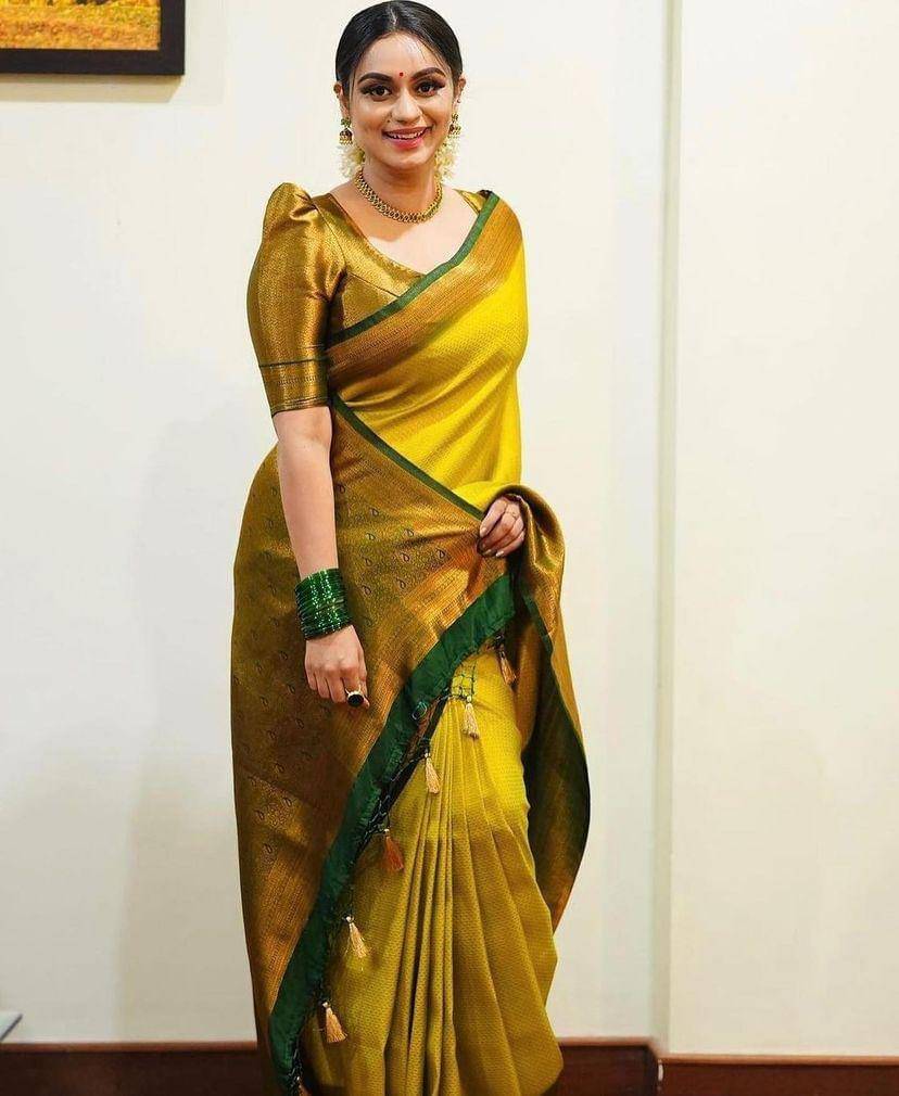 Yashika Banarasi Silk Printed Saree With Unstitched Blouse Piece ( Yellow ) Yashika Banarasi Silk Printed Saree With Unstitched Blouse Piece ( Yellow )