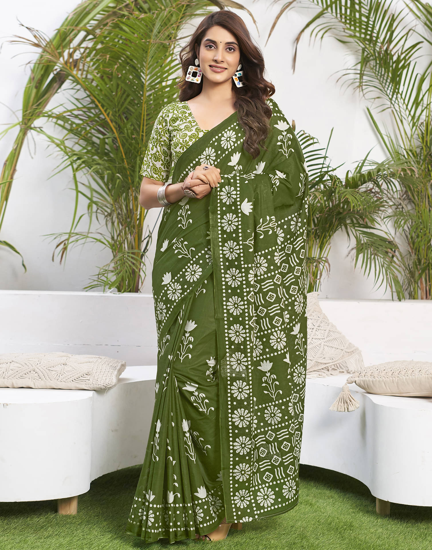 Samah Cotton Printed Saree With Unstitched Blouse Piece ( Olive ) Samah Cotton Printed Saree With Unstitched Blouse Piece ( Olive )