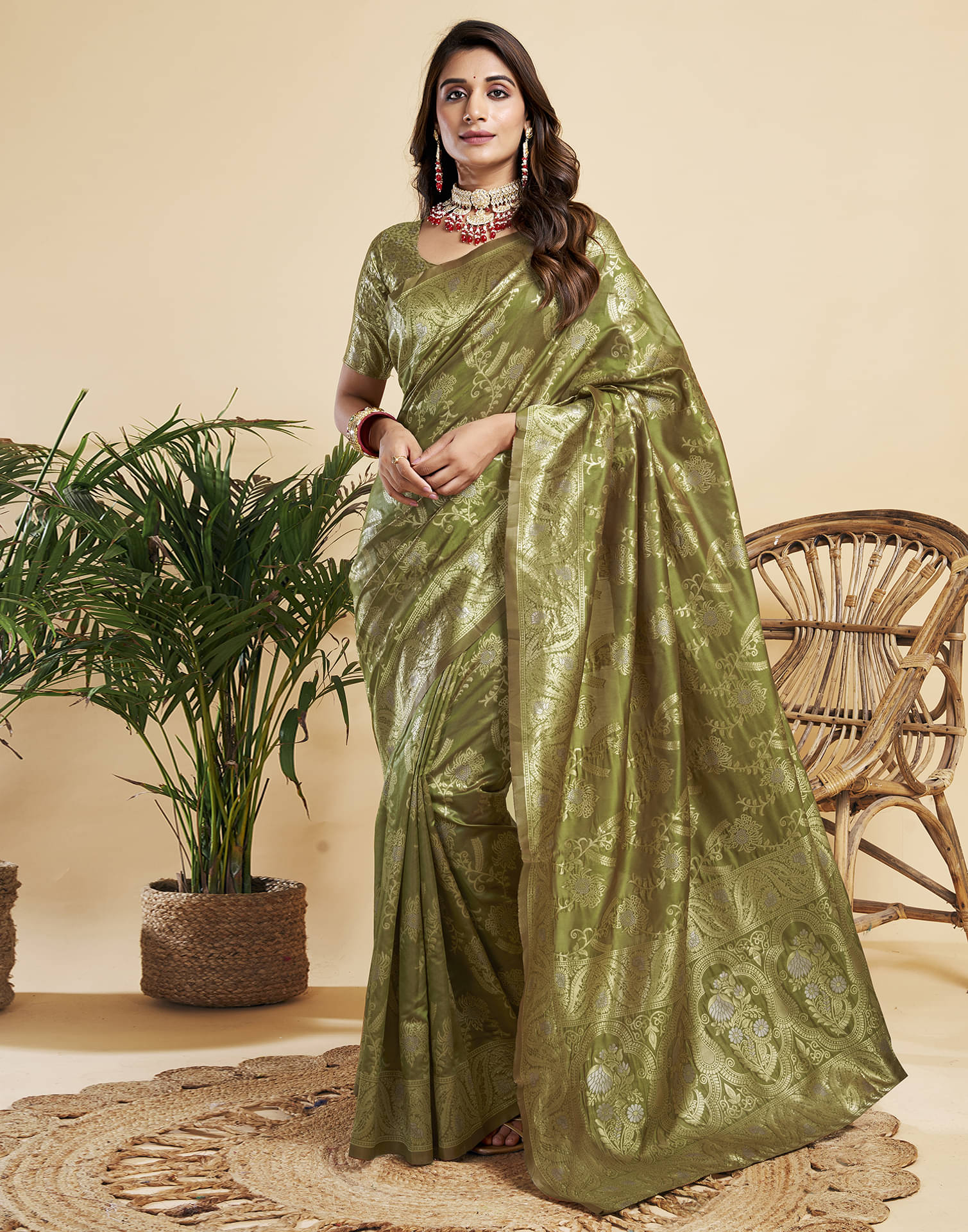 Samah Silk Self Design Saree With Unstitched Blouse Piece ( Olive ) Samah Silk Self Design Saree With Unstitched Blouse Piece ( Olive )