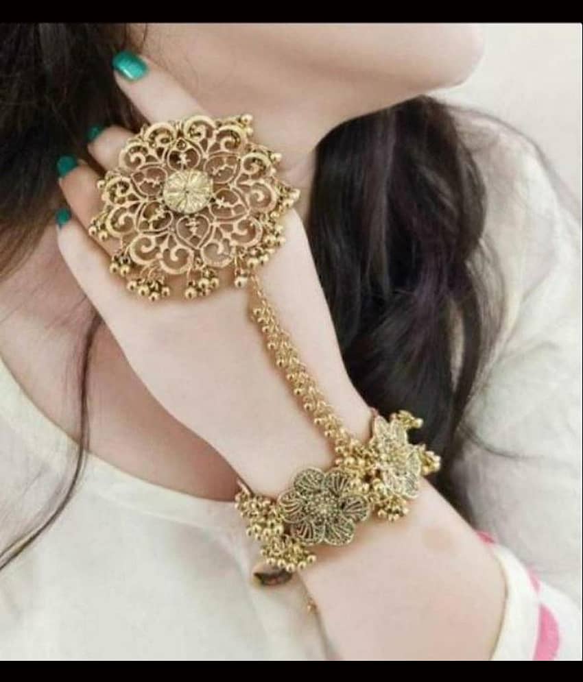 Samridhi DC Gold Bracelet ( Pack of 1 ) - Bangles & Bracelets | Buy online on ZillyBuy