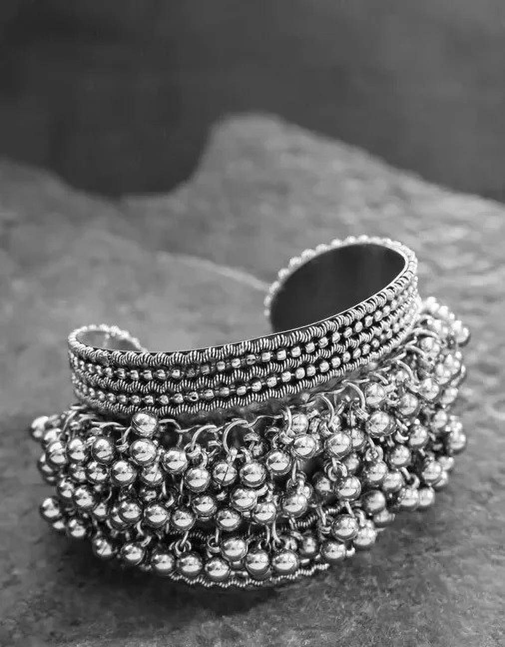 Samridhi DC Multicolor Bangle ( Pack of 2 ) Samridhi DC Multicolor Bangle ( Pack of 2 )