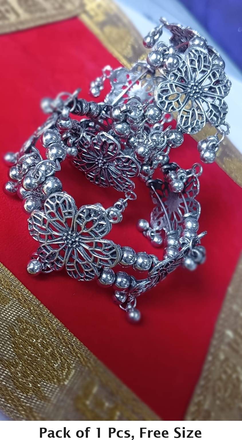 Samridhi DC Silver Bangle ( Pack of 1 ) Samridhi DC Silver Bangle ( Pack of 1 )
