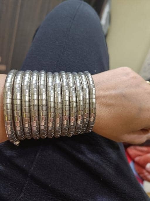 Samridhi DC Silver Bangle ( Pack of 1 ) - Bangles & Bracelets | Buy online on ZillyBuy