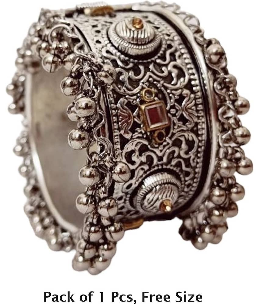 Samridhi DC Silver Bangle ( Pack of 1 ) - Bangles & Bracelets | Buy online on ZillyBuy