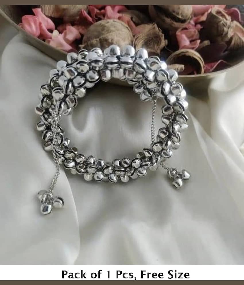 Samridhi DC Silver Bangle ( Pack of 1 ) - Bangles & Bracelets | Buy online on ZillyBuy