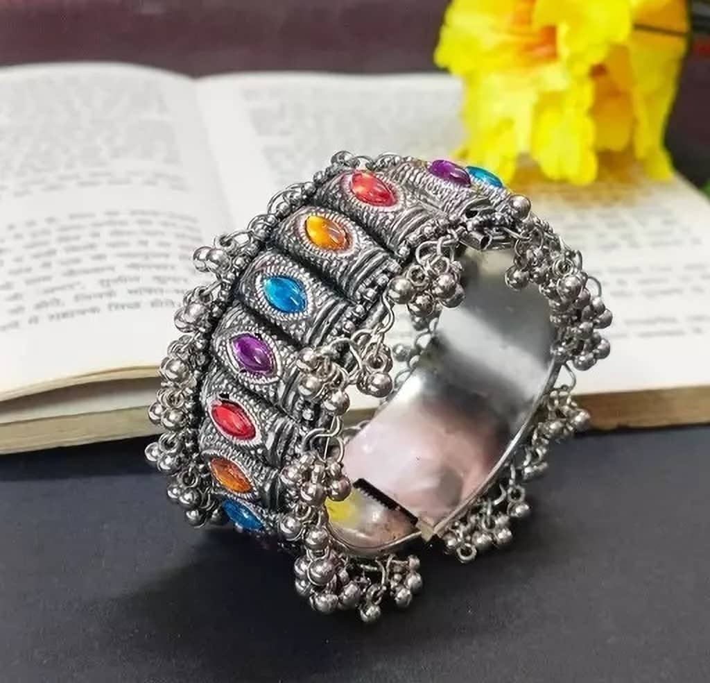 Samridhi DC Silver Bangle ( Pack of 1 ) - Bangles & Bracelets | Buy online on ZillyBuy
