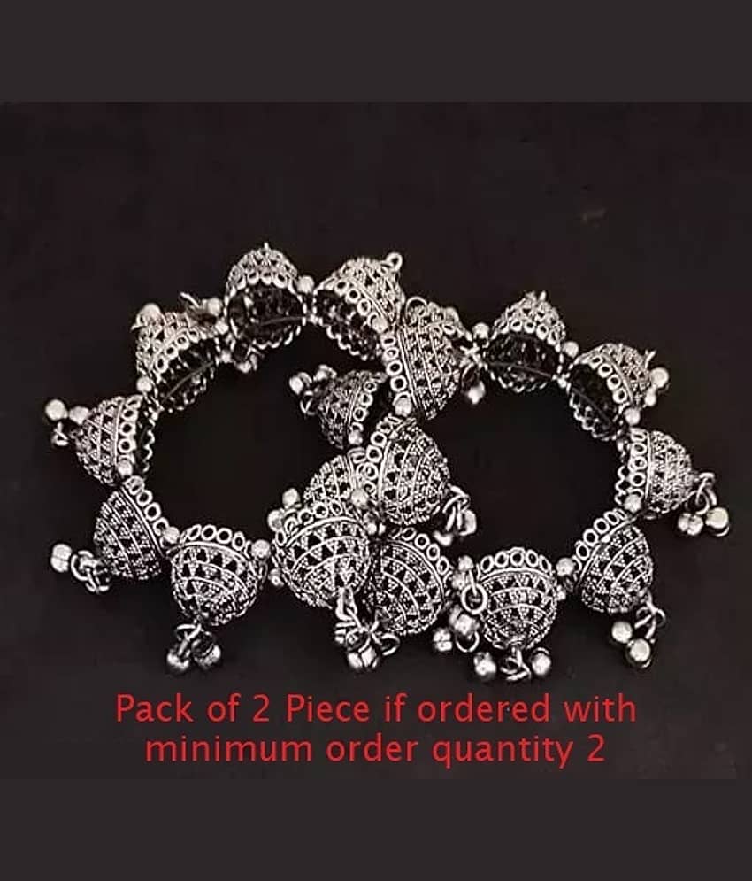 Samridhi DC Silver Bangle ( Pack of 1 ) - Bangles & Bracelets | Buy online on ZillyBuy