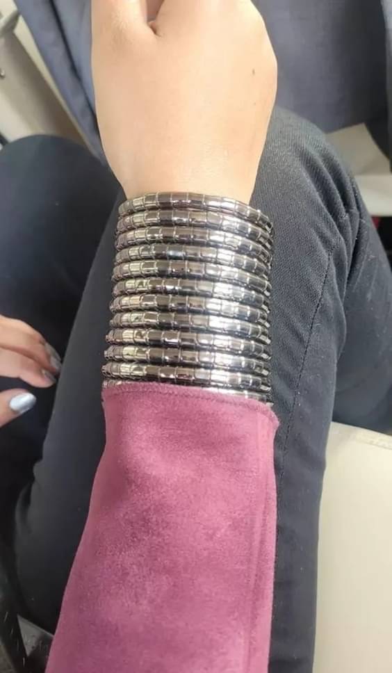 Samridhi DC Silver Bangle ( Pack of 1 )     			Samridhi DC Silver Bangle ( Pack of 1 )
