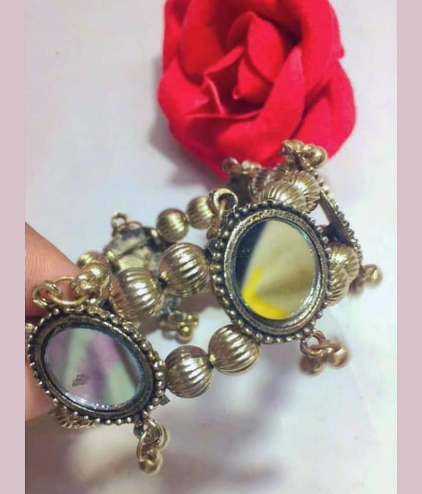 Samridhi DC Silver Bangle ( Pack of 1 ) - Bangles & Bracelets | Buy online on ZillyBuy