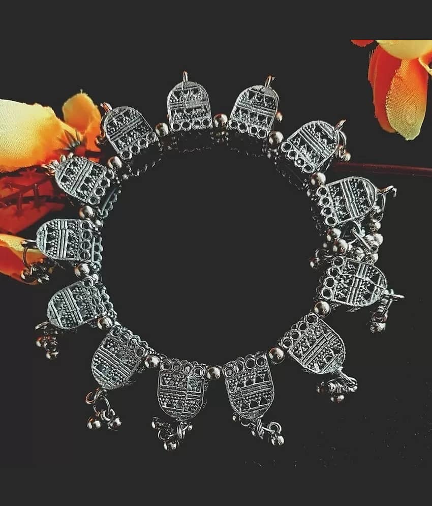 Samridhi DC Silver Bangle ( Pack of 1 ) - Bangles & Bracelets | Buy online on ZillyBuy