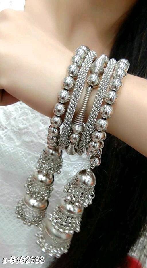     			Samridhi DC Silver Bangle ( Pack of 1 )
