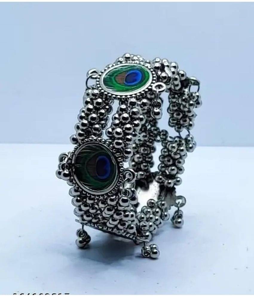 Samridhi DC Silver Cuff ( Pack of 1 ) Samridhi DC Silver Cuff ( Pack of 1 )
