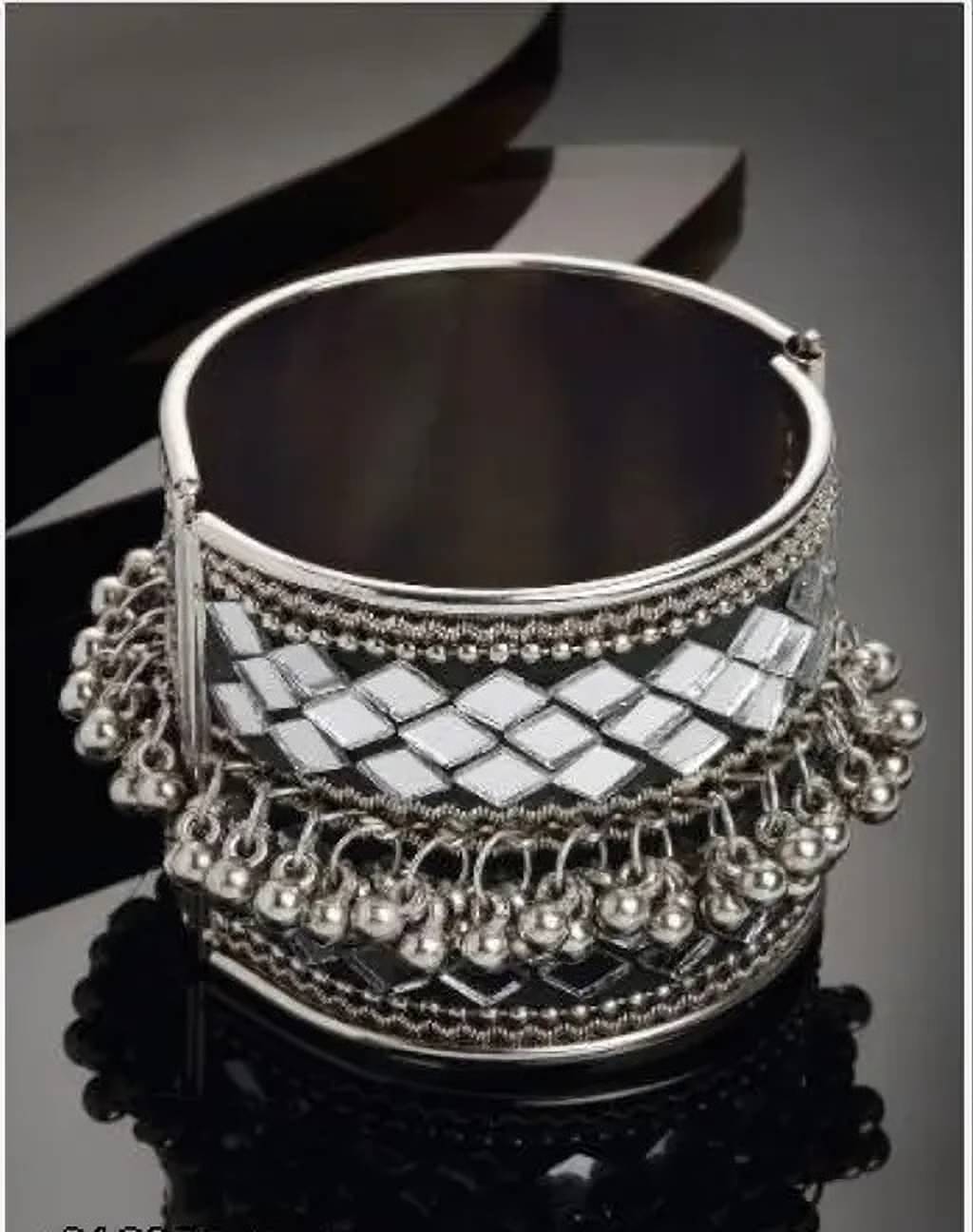 Samridhi DC Silver Cuff ( Pack of 1 ) Samridhi DC Silver Cuff ( Pack of 1 )
