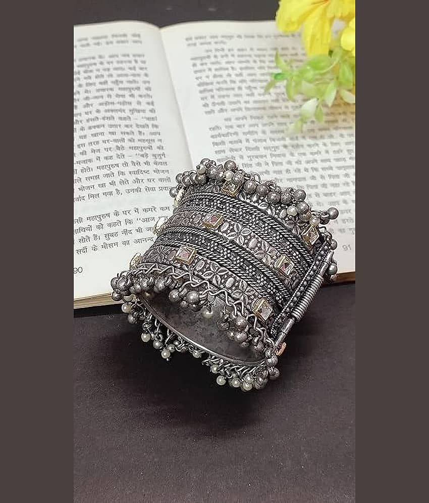 Samridhi DC Silver Cuff ( Pack of 1 ) - Bangles & Bracelets | Buy online on ZillyBuy