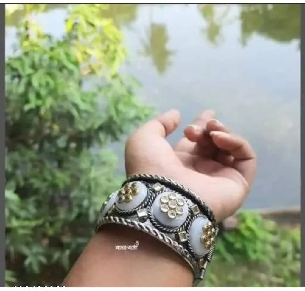 Samridhi DC Silver Cuff ( Pack of 1 ) Samridhi DC Silver Cuff ( Pack of 1 )