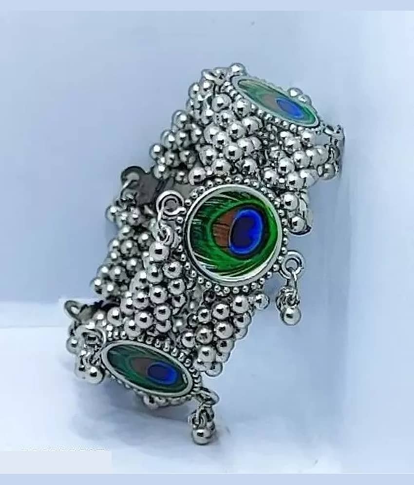 Samridhi DC Silver Cuff ( Pack of 1 ) - Bangles & Bracelets | Buy online on ZillyBuy