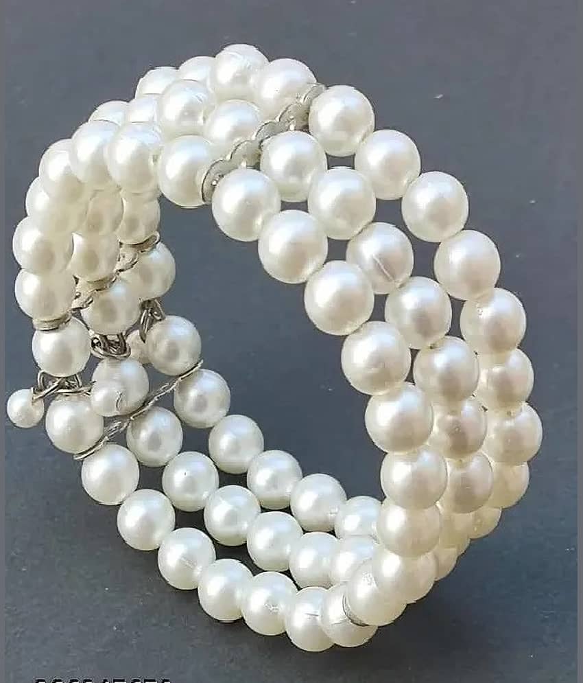 Samridhi DC White Bracelet ( Pack of 1 ) - Bangles & Bracelets | Buy online on ZillyBuy