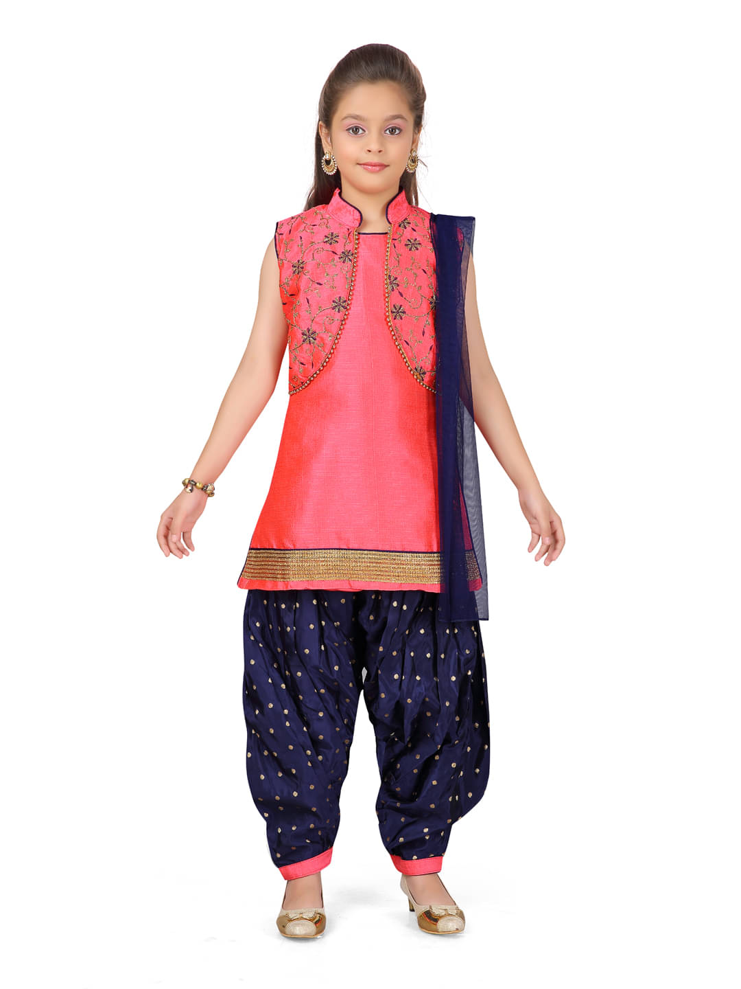     			Aarika Girls Silk Patiala Kurta Set ( Pack of 1 , Red )