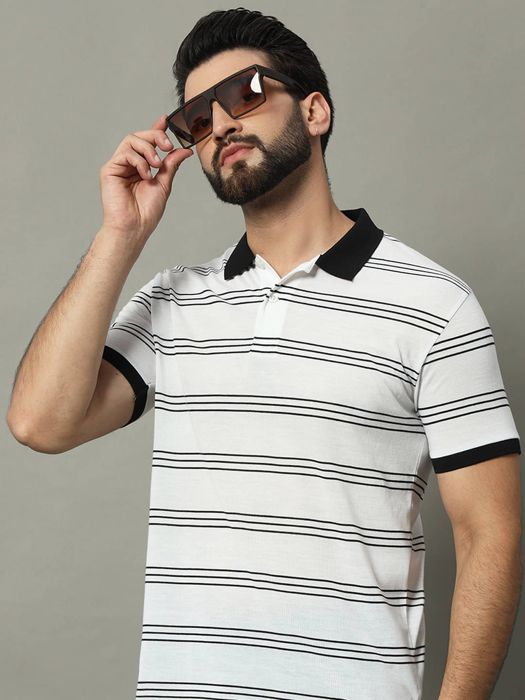 GET GOLF Pack of 1 Cotton Blend Regular Fit Striped Half Sleeves Men's Polo T Shirt ( White )     			GET GOLF Pack of 1 Cotton Blend Regular Fit Striped Half Sleeves Men's Polo T Shirt ( White )