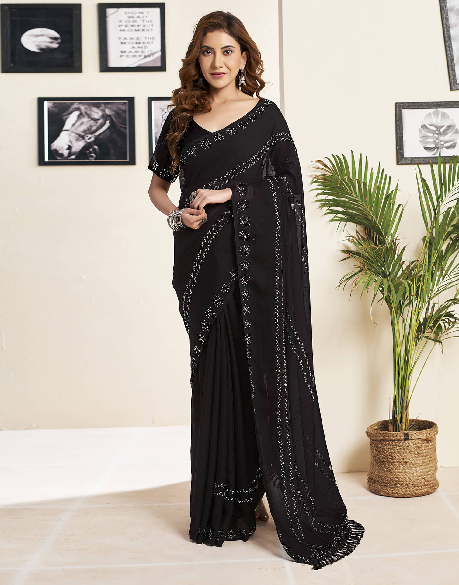 Satrani Georgette Embellished Saree With Unstitched Blouse Piece ( Black ) Satrani Georgette Embellished Saree With Unstitched Blouse Piece ( Black )