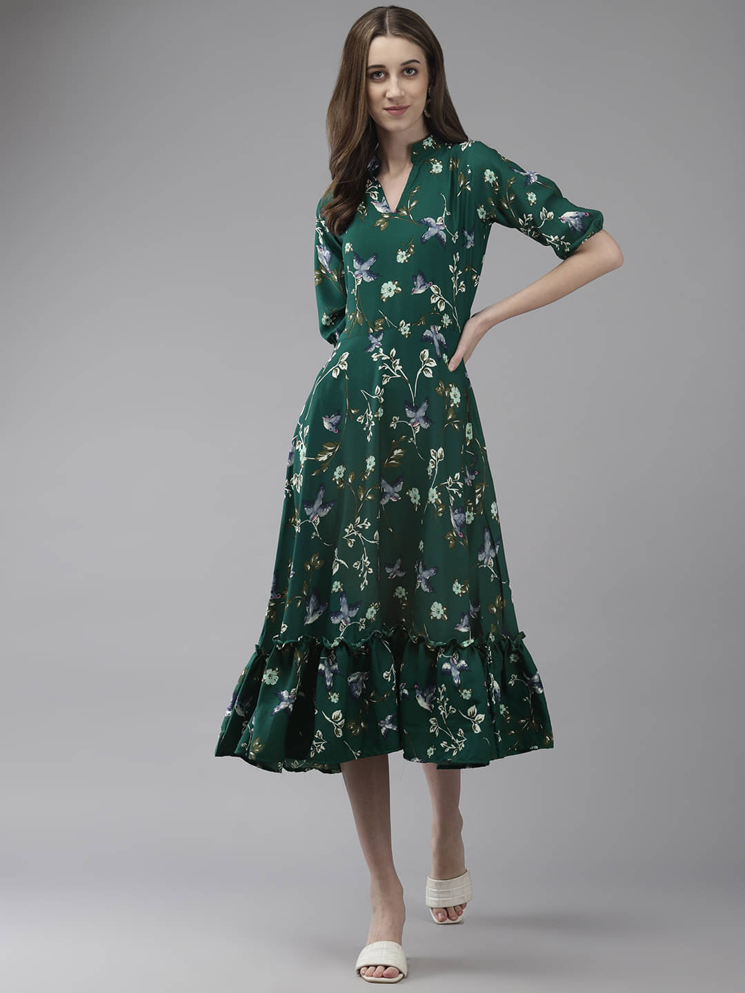 Aarika Women Crepe Printed Fit & Flare Dress ( Green ) Aarika Women Crepe Printed Fit & Flare Dress ( Green )