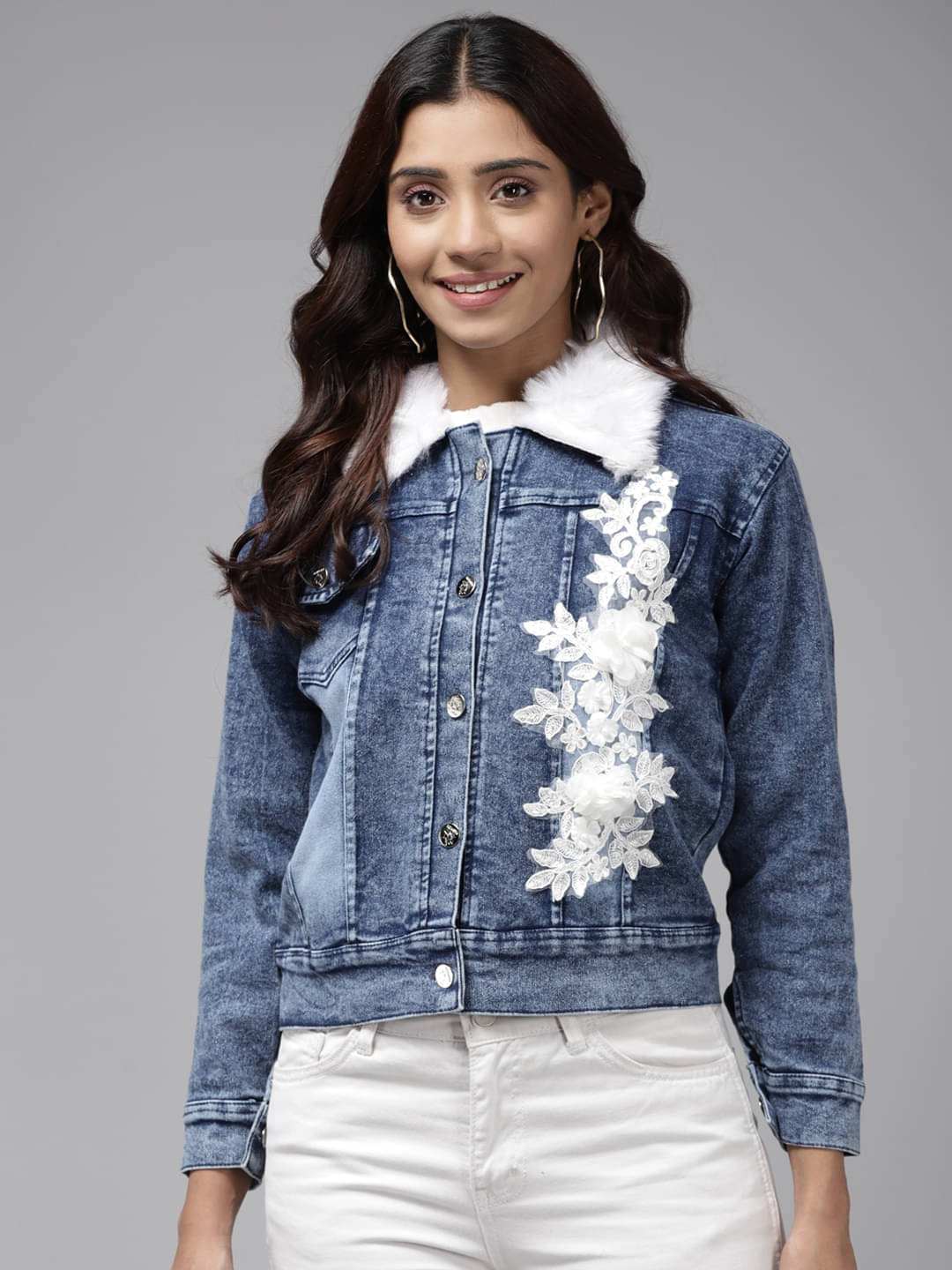 Aarika Women Denim Jacket ( Blue ) Aarika Women Denim Jacket ( Blue )