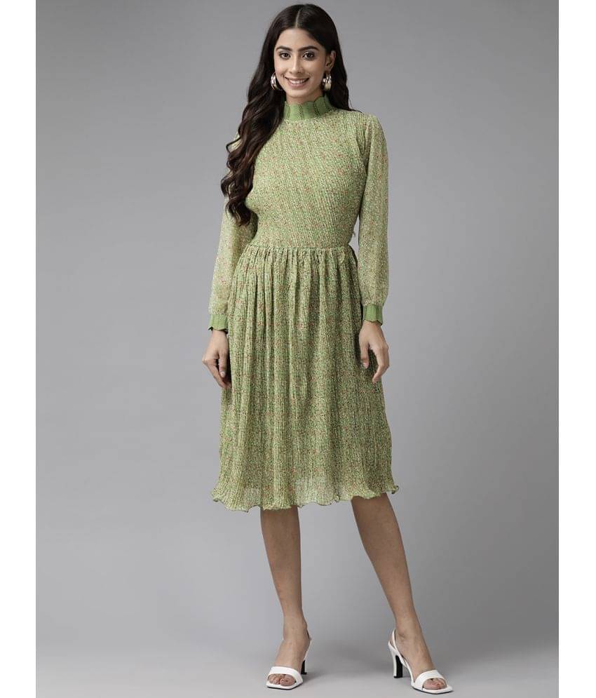     			Aarika Women Georgette Printed Fit & Flare Dress ( Green )