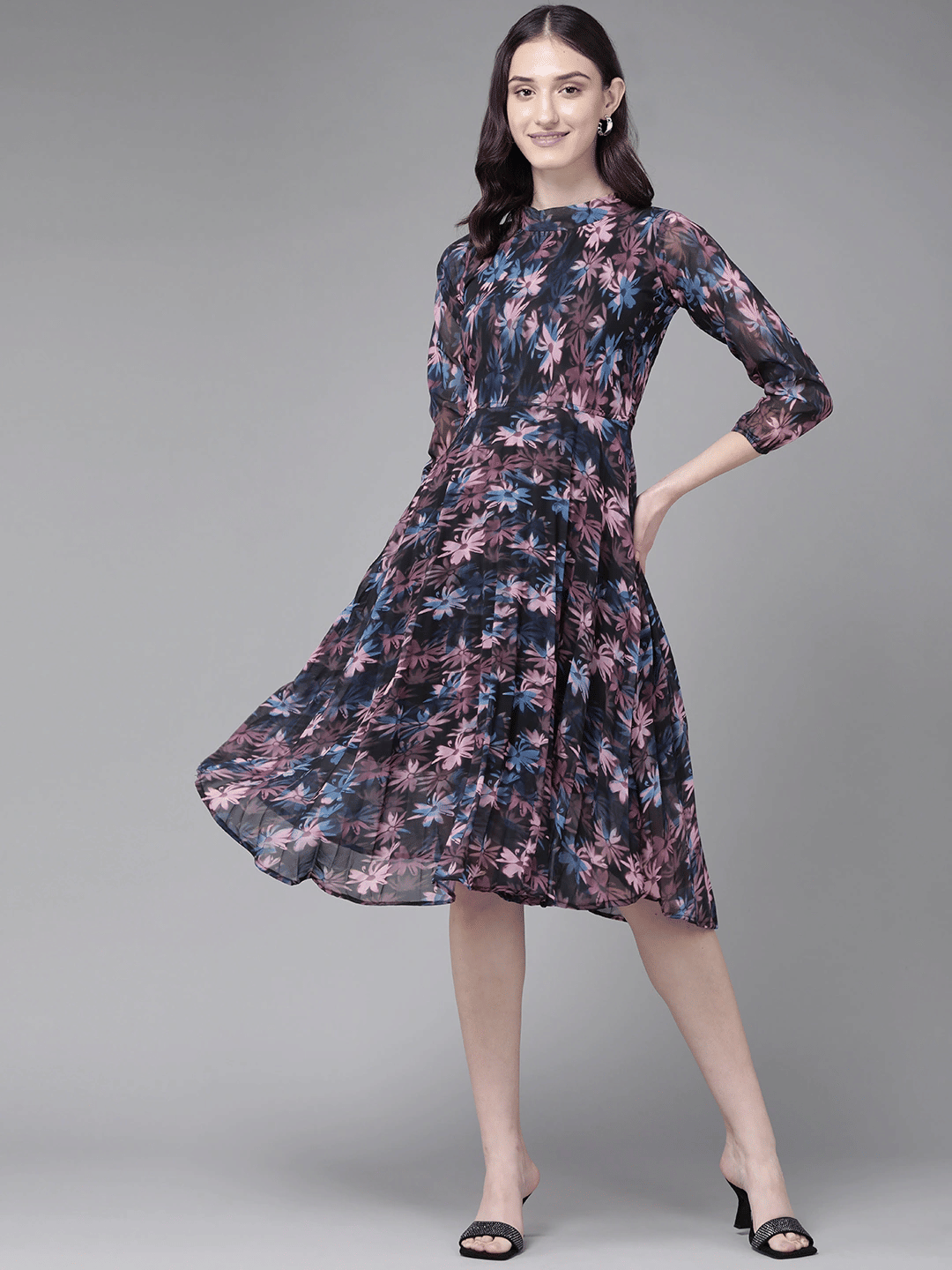     			Aarika Women Georgette Printed Fit & Flare Dress ( Black )