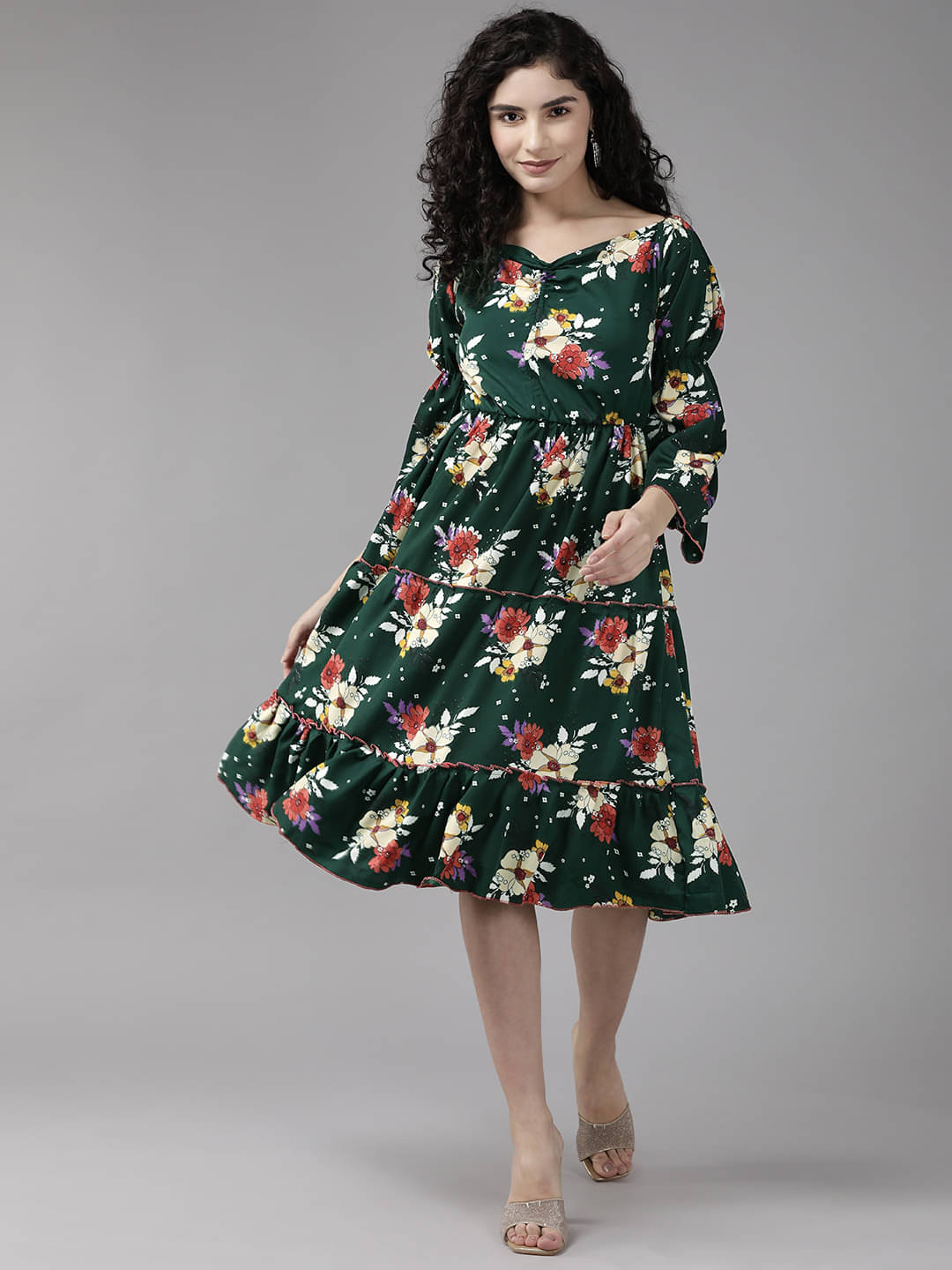     			Aarika Women Georgette Printed Fit & Flare Dress ( Green )