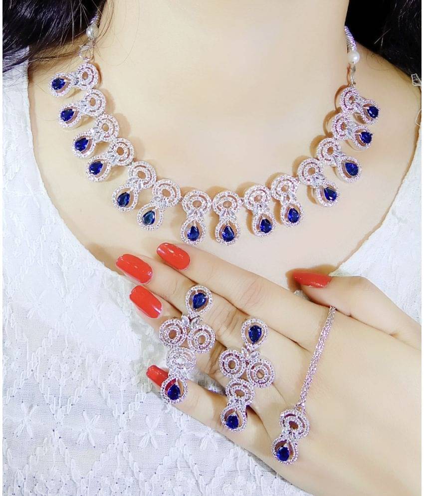     			Ladymania Blue Alloy Necklace Set ( Pack of 1 )