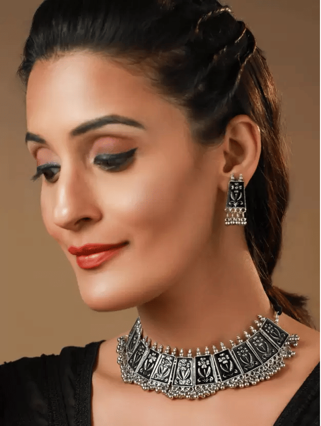 Sunhari Jewels Black Alloy Necklace Set ( Pack of 1 )