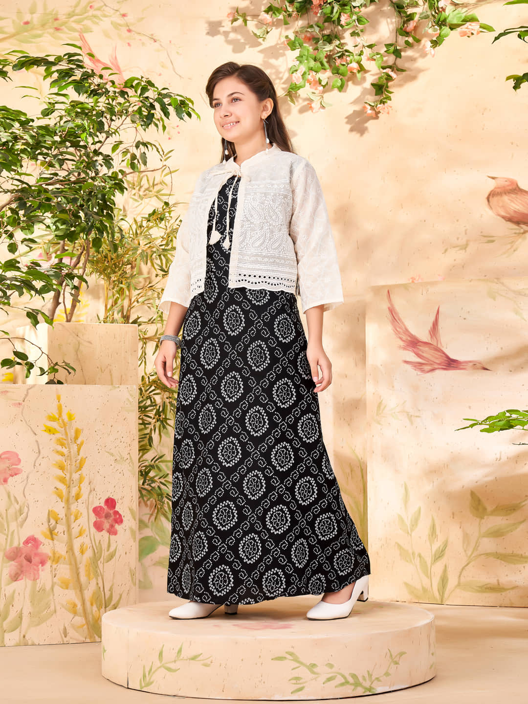 Aarika Cotton Gown For Girls ( Pack of 1 , Black )