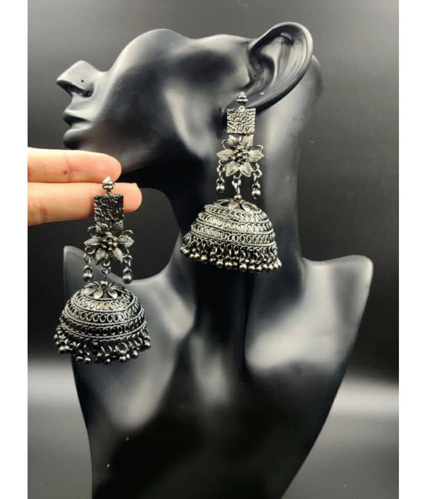 Samridhi DC Silver Jhumki Earrings ( Pack of 1 ) - Earrings | Buy online on ZillyBuy