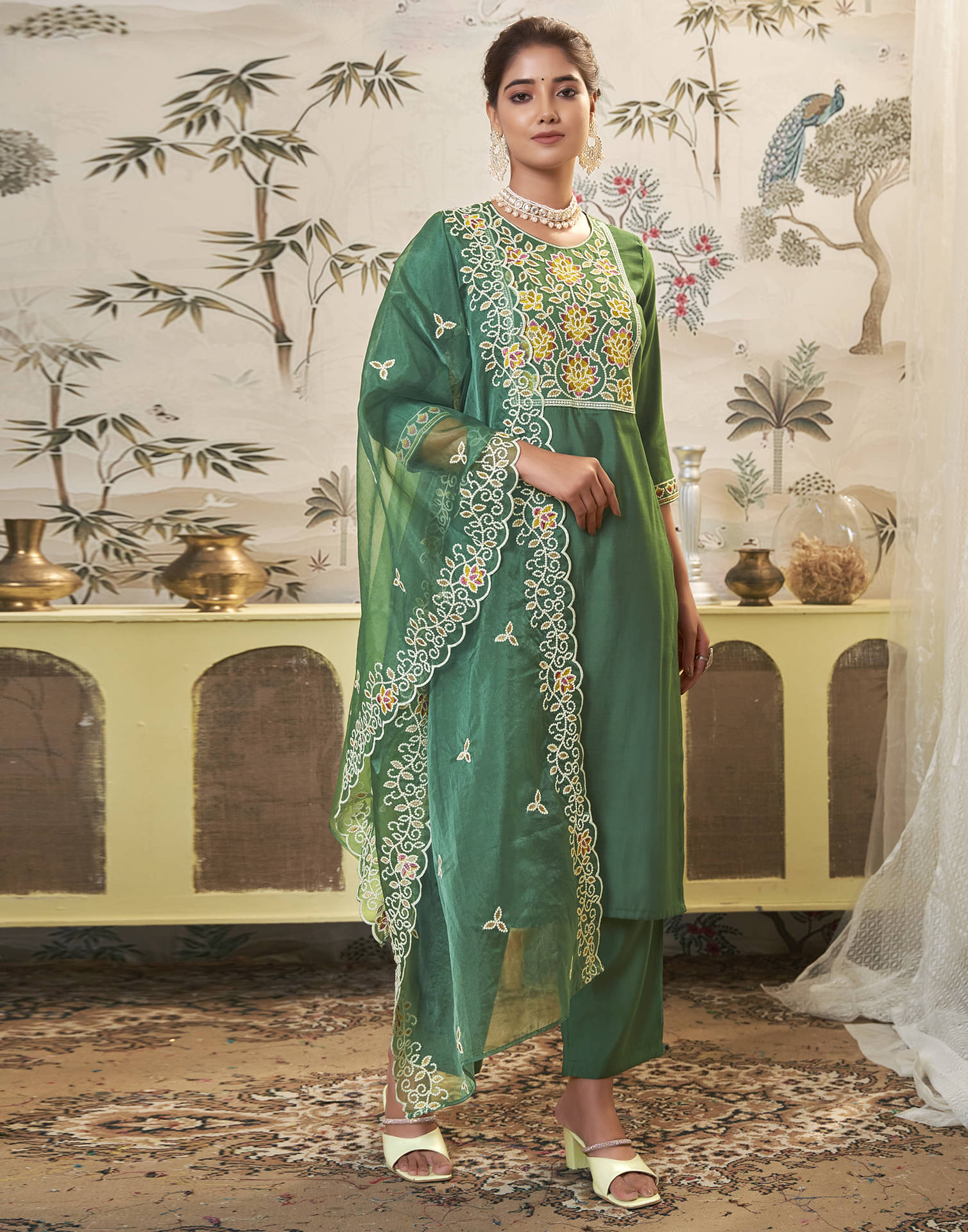 Skylee Chiffon Embroidered Kurti With Pants Women's Stitched Salwar Suit - Green ( Pack of 1 ) Skylee Chiffon Embroidered Kurti With Pants Women's Stitched Salwar Suit - Green ( Pack of 1 )