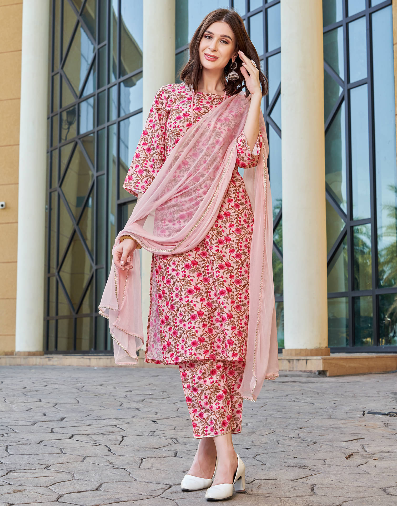 Skylee Rayon Printed Kurti With Pants Women's Stitched Salwar Suit - Pink ( Pack of 1 ) Skylee Rayon Printed Kurti With Pants Women's Stitched Salwar Suit - Pink ( Pack of 1 )