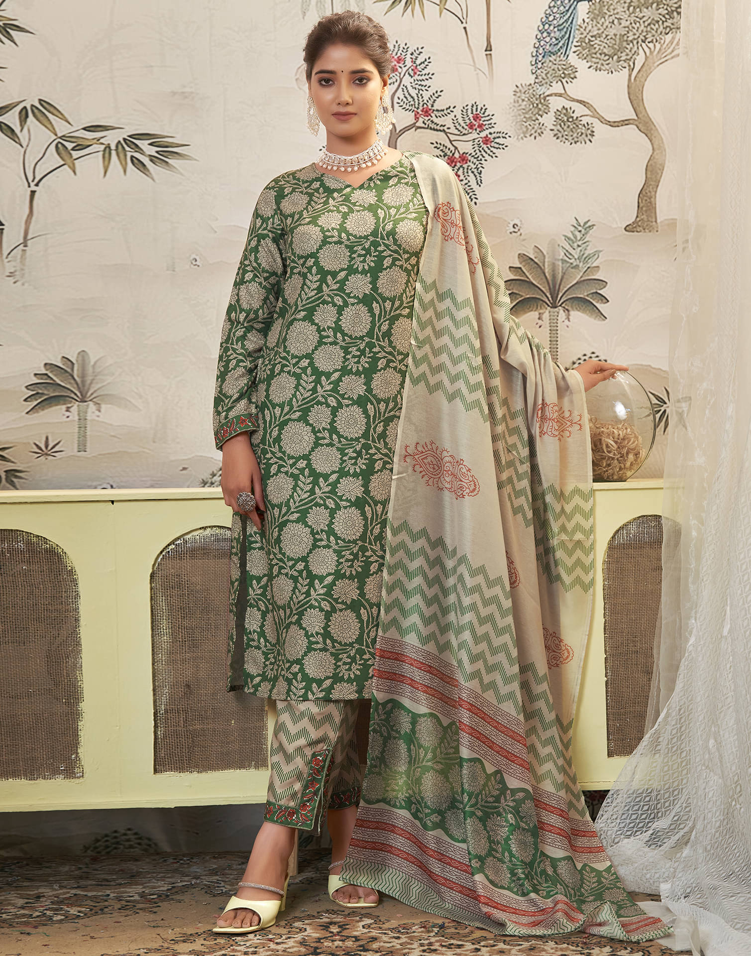     			Skylee Rayon Printed Kurti With Pants Women's Stitched Salwar Suit - Green ( Pack of 1 )