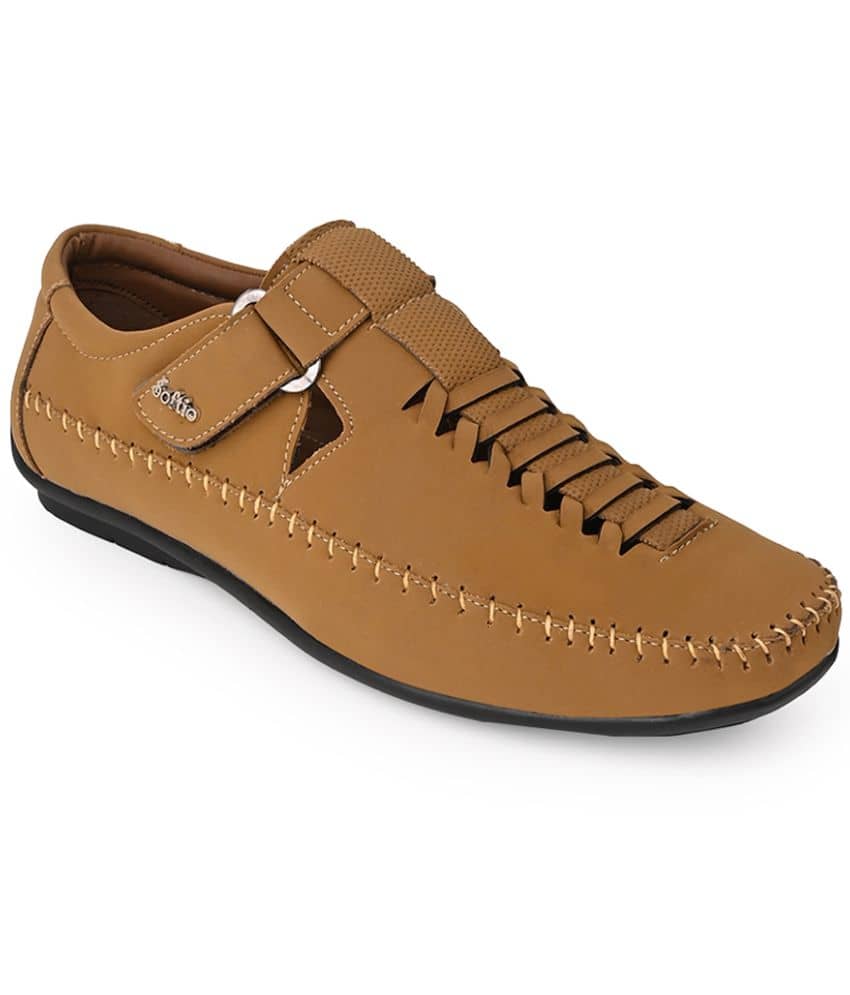 softio Tan Men's Toe covered Flip Flop