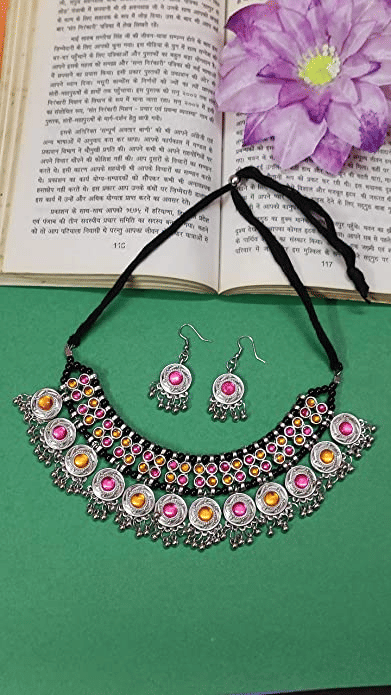     			Sunhari Jewels Multi Color Alloy Necklace Set ( Pack of 1 )
