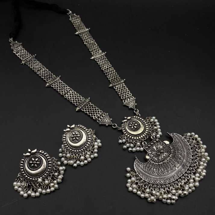 Sunhari Jewels Silver Alloy Necklace Set ( Pack of 1 )
