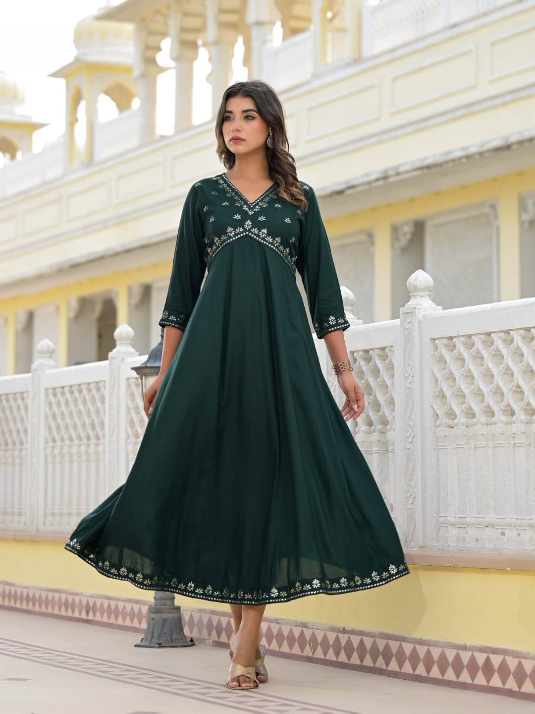 Juniper Rayon Embroidered Midi Women's Fit & Flare Dress - Green ( Pack of 1 ) Juniper Rayon Embroidered Midi Women's Fit & Flare Dress - Green ( Pack of 1 )
