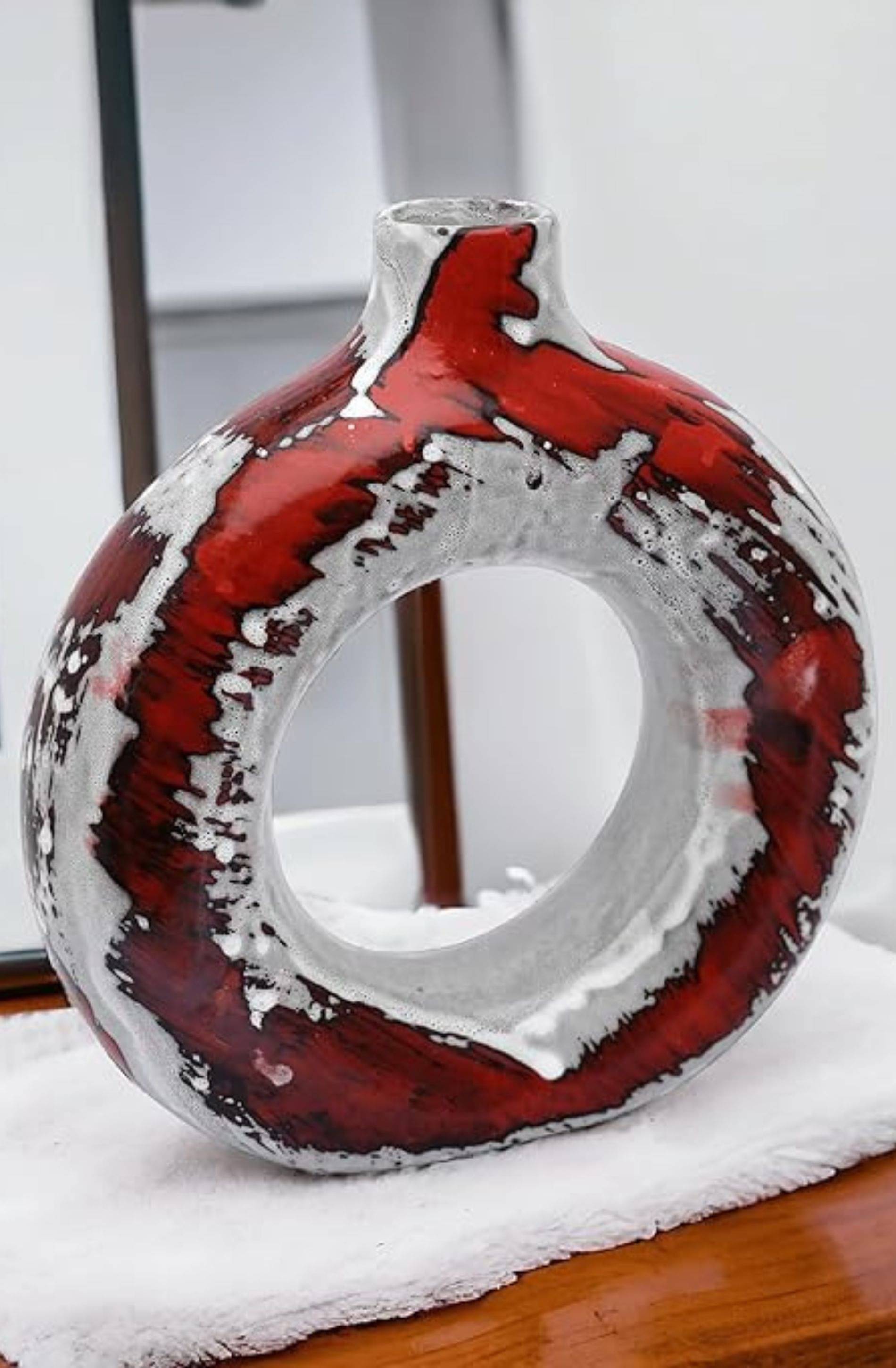     			Malaikah Ceramic Table Vase 20 cms - Pack of 1
