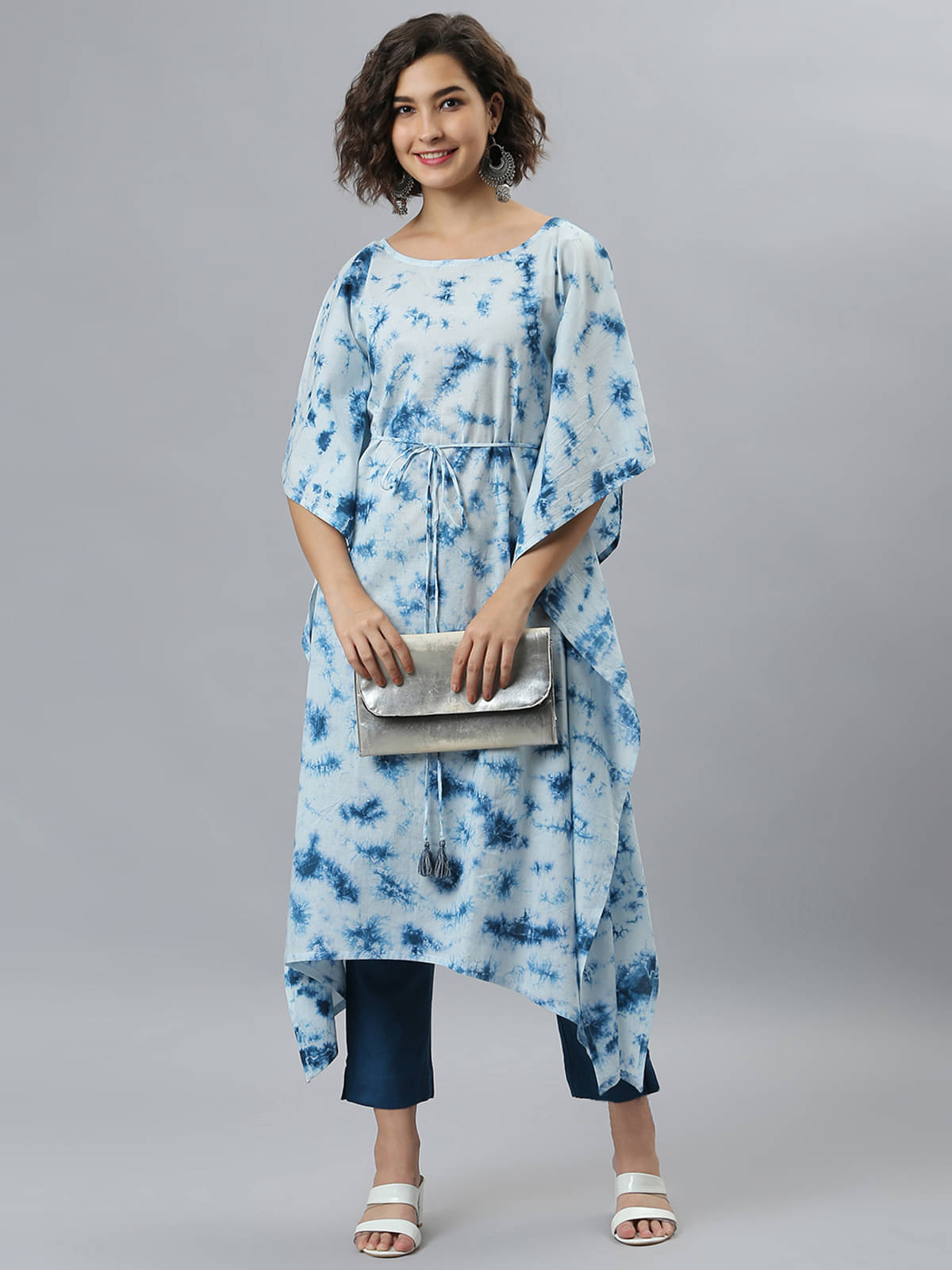     			Janasya Cotton Dyed Kaftan Women's Kurti - Blue ( Pack of 1 )