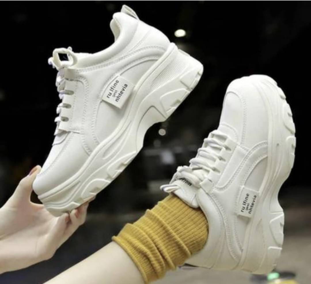     			ADISO White Women's Sneakers