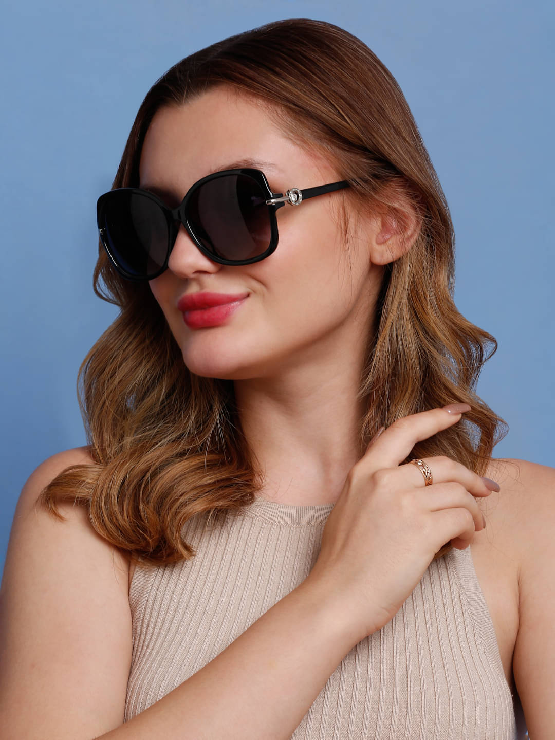     			Sunnies Black Oversized Sunglasses ( Pack of 1 )