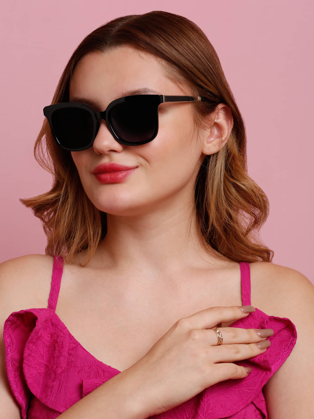     			Sunnies Black Square Sunglasses ( Pack of 1 )