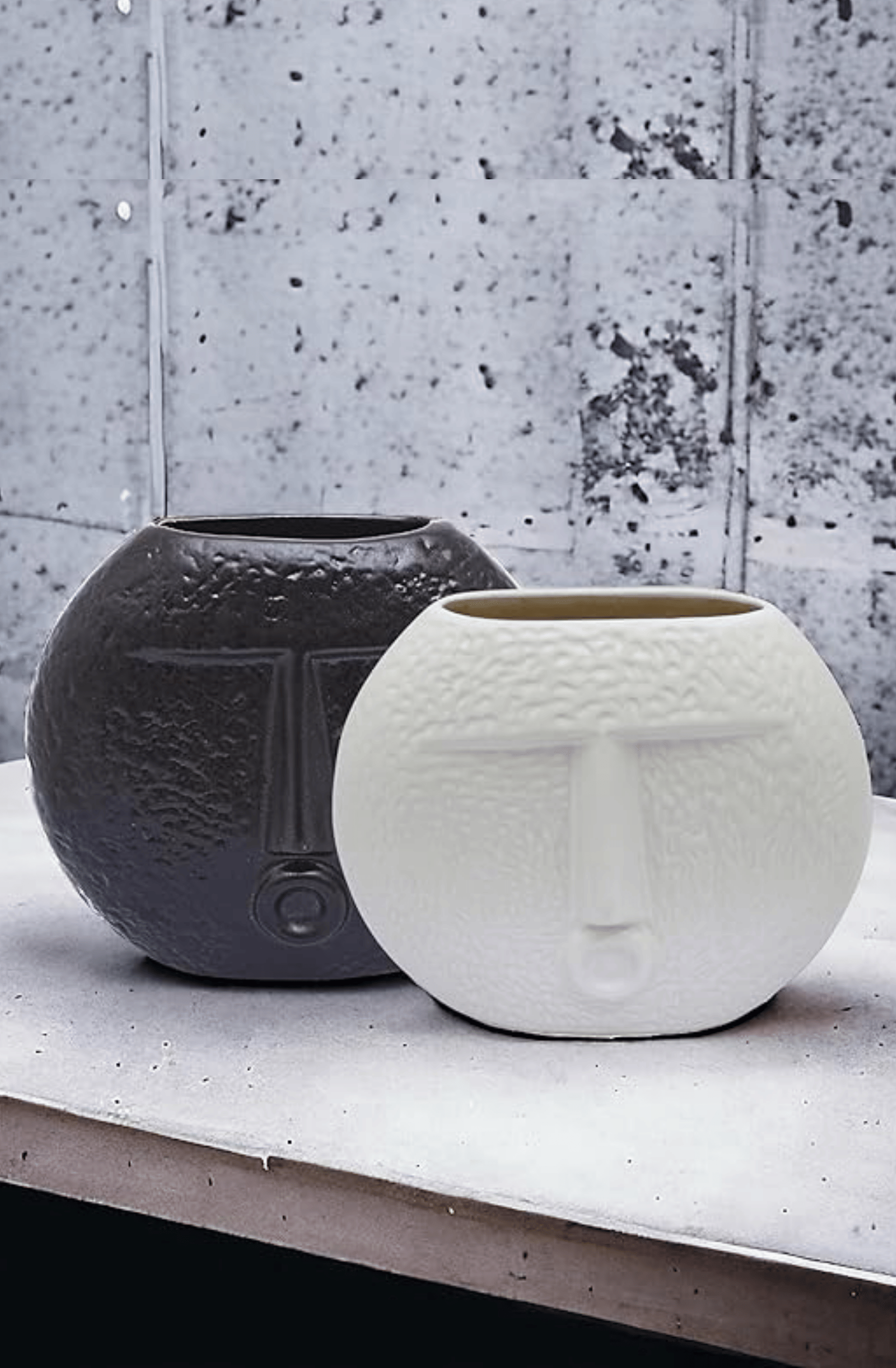     			Malaikah Ceramic Table Vase 12 cms - Pack of 2