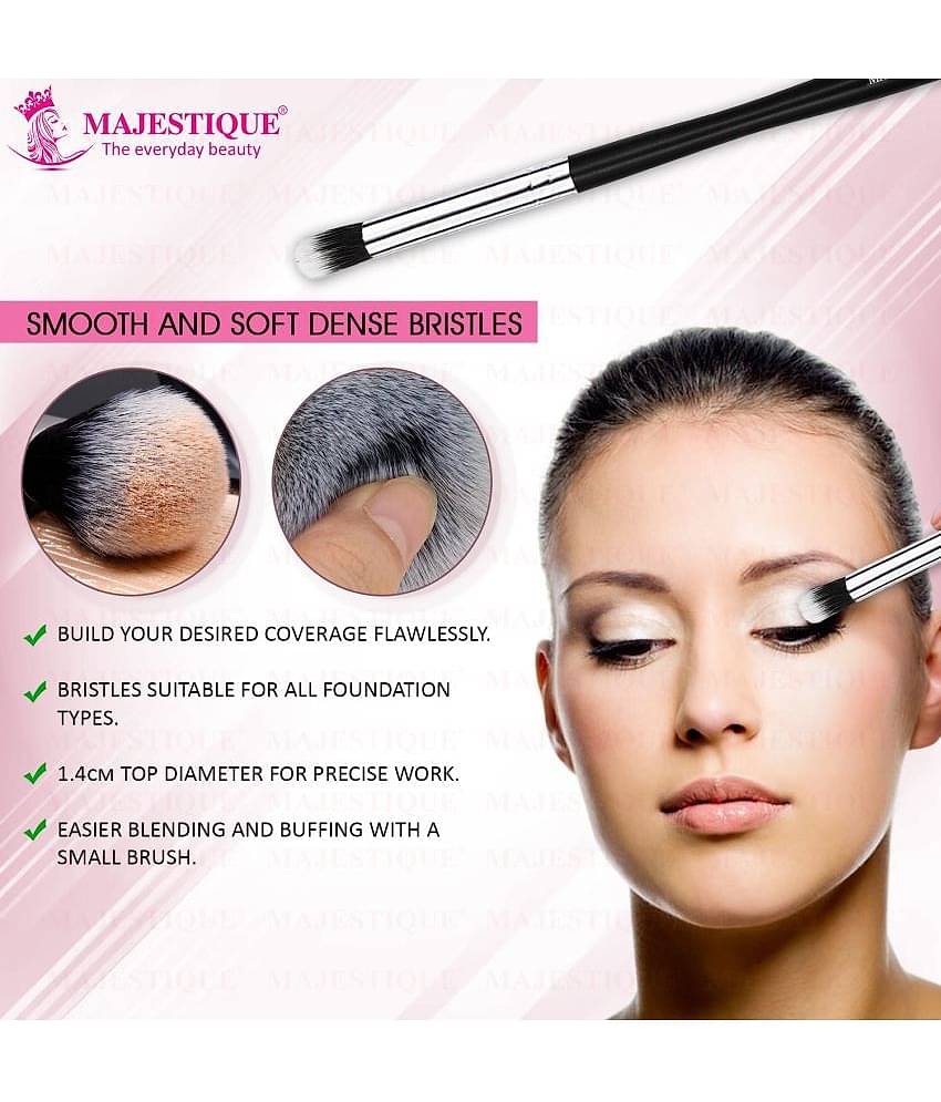 Majestique Professional Powder Brush Eye shadow Eyebrow Eyeliner Blending Brush For Women Pack of 1