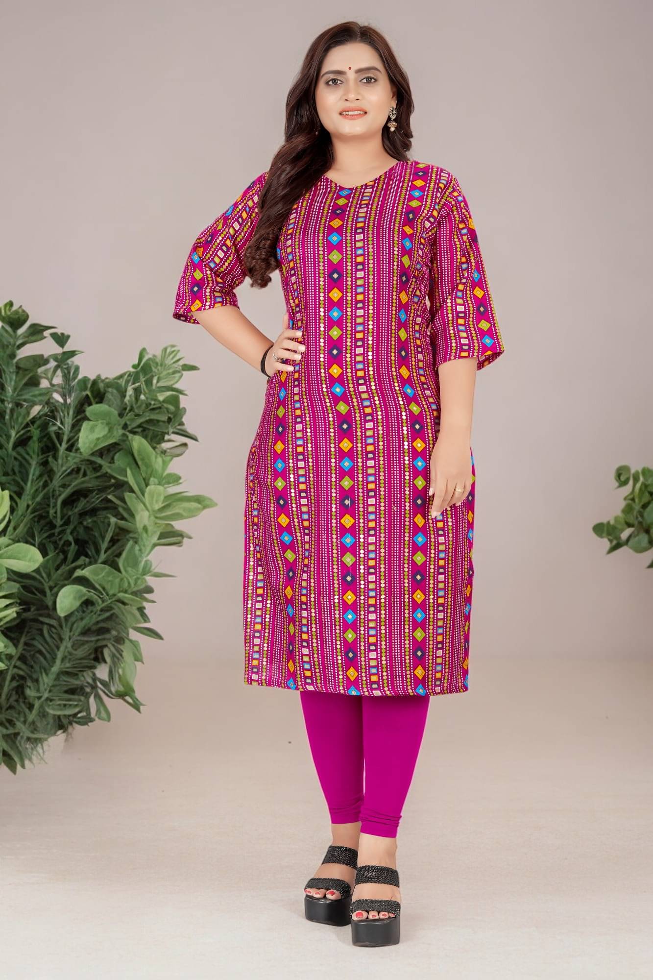 AMTHI Cotton Blend Printed Straight Women's Kurti - Pink ( Pack of 1 ) AMTHI Cotton Blend Printed Straight Women's Kurti - Pink ( Pack of 1 )
