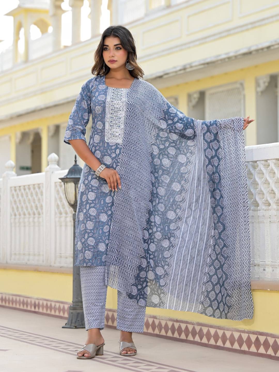     			Juniper Cotton Printed Kurti With Pants Women's Stitched Salwar Suit - Light Grey ( Pack of 1 )
